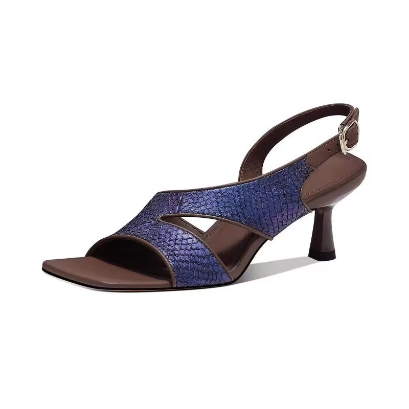 Women'S Accessories Trends 2025 - Nuovi sandali con tacco alto da