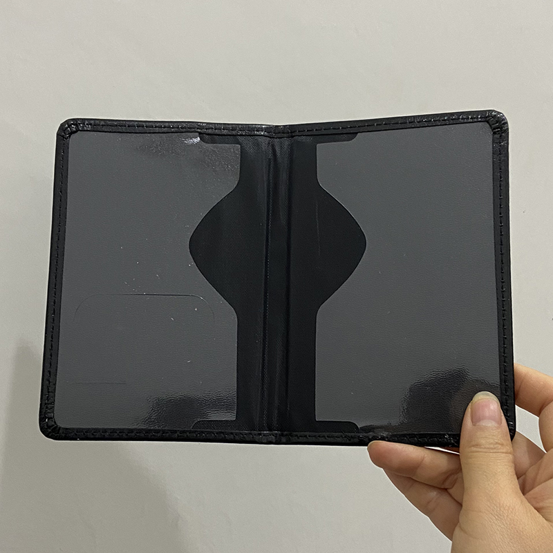 Custodia per passaporto da don - Women Accessories Usa recensione e prezzo